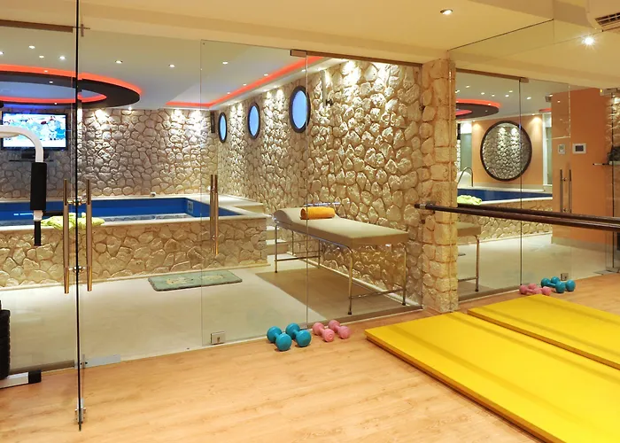 Privilege Classic & Exclusive * Gouvia