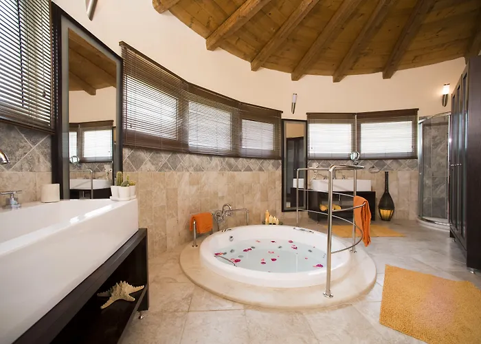 Privilege Classic & Exclusive Villa *