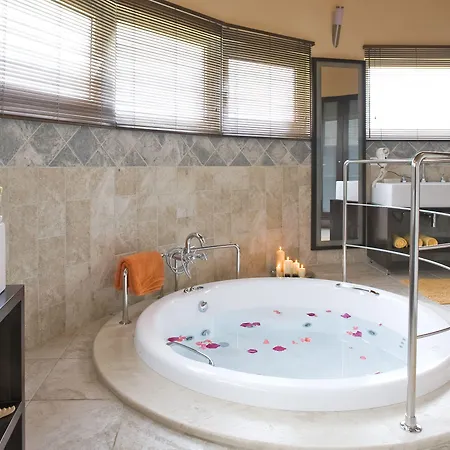 Villa Privilege Classic & Exclusive